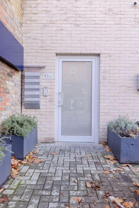 Vertigo Boutique Sleeps 4 London Kingston upon Thames  Kültér fotó